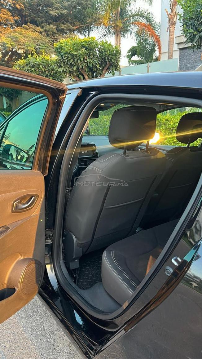 Renault Clio 4 Noir 