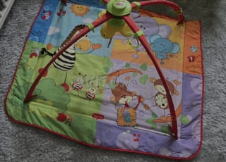 Tapis d éveil marque tinylove