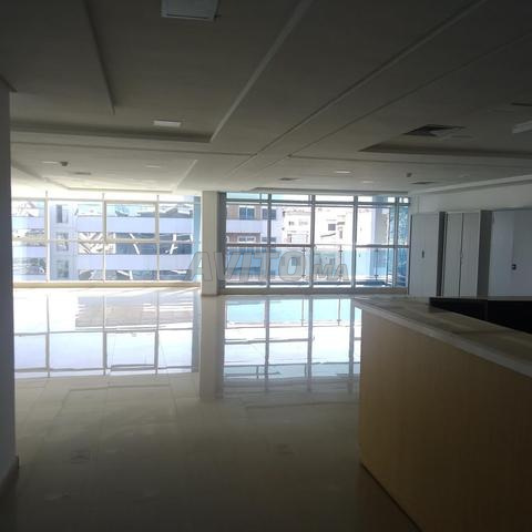 Bureau haut standing 200m bd Abdelmoumen Anoual
