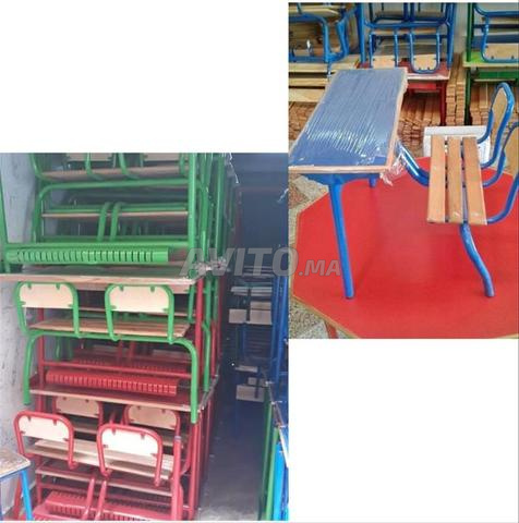 طاولة مدرسية مزدوجة في فاس