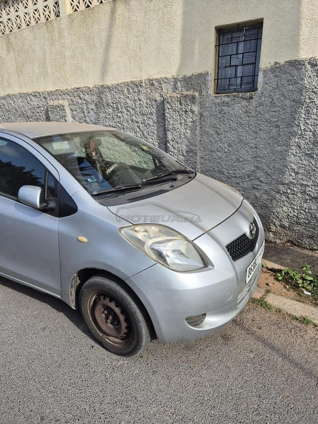 TOYOTA YARIS A VENDRE EN TRÈS BON ÉTAT 