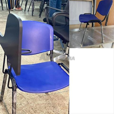 Chaise avec écritoire pour concours ou examens