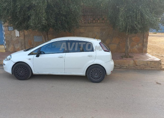 Fiat Punto Diesel Manuelle 2015 à Rabat