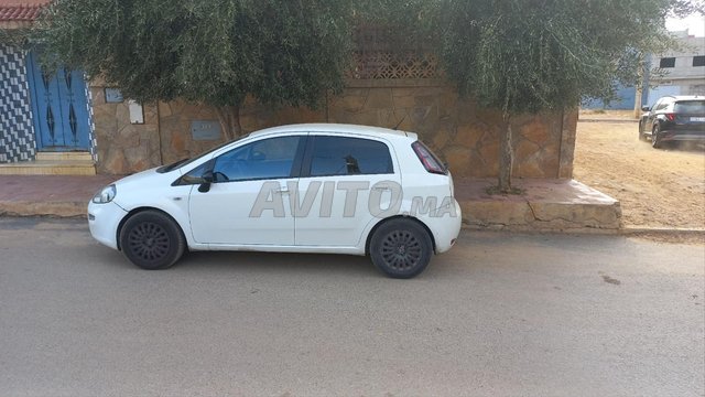 Fiat Punto Diesel Manuelle 2015 à Rabat