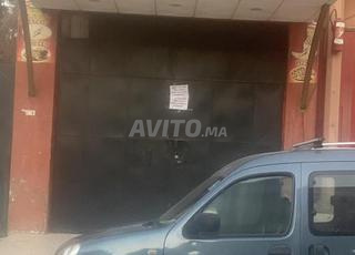 محل للإيجار موقعه جيد 14000 درهم