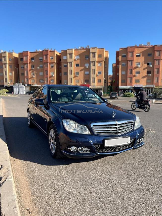 Mercedes-Benz 204 Diesel Automatique 2011