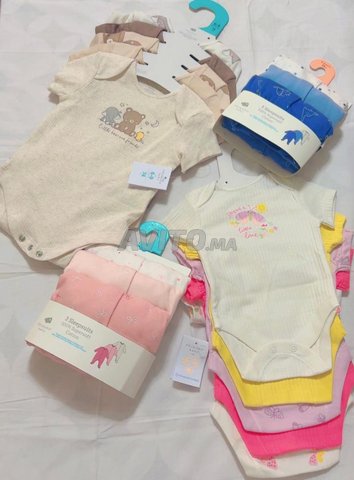 ملابس الرضع