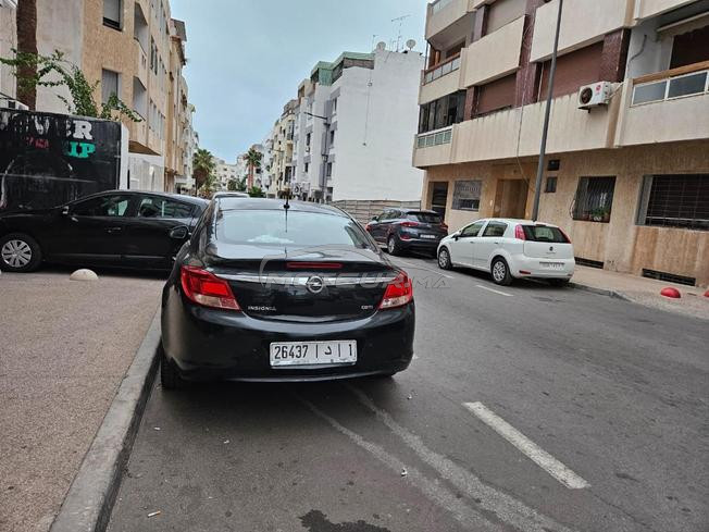Opel Insignia Diesel Manuelle 2010 à Salé