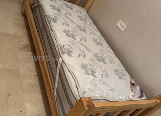 سرير مفرد - Lit simple