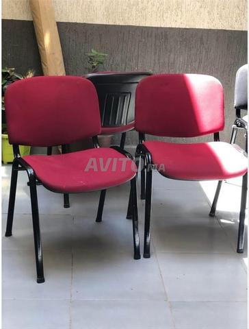 Mobilier de formation en stock chaise écritoire