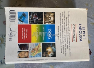 Le petit Larousse compact