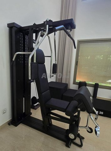 🏋️‍♂️ للبيع – مجموعة كاملة من معدات Technogym جديدة