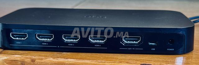 Philips Hue HDMI Sync Box (câble HDMI offert) - 2