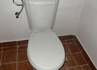 مرحاض ومغسلة