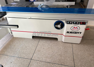 Machine à découper les panneaux MAKKITA 3200MM