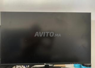 شاشتان للألعاب