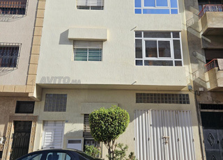 Maison avec une vue dégagée orientée au sud