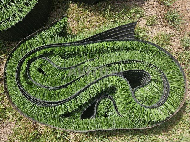 عشب صناعي بارتفاع 40 سم مثالي للحيوانات