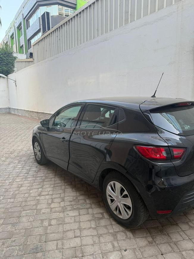 Renault Clio Essence Manuelle 2017 à Casablanca