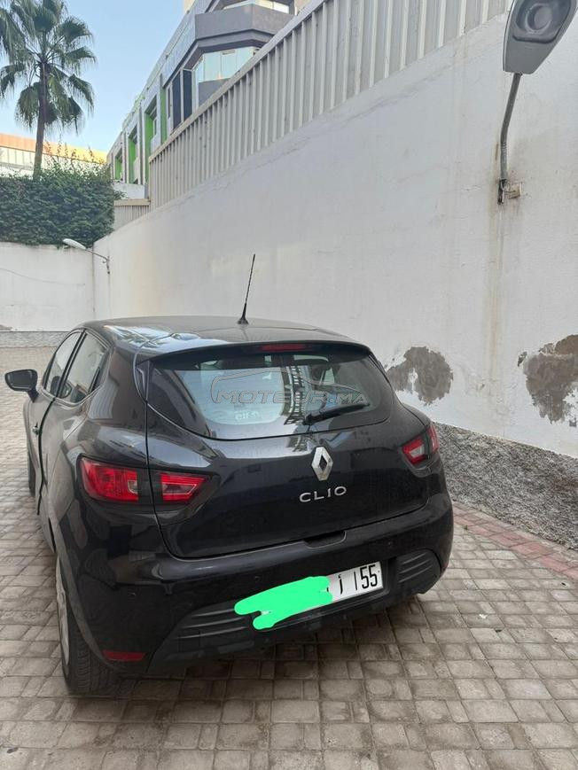 Renault Clio Essence Manuelle 2017 à Casablanca