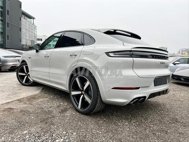 Porsche Cayenne coupé hybride 00km