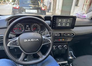 داشيا سانديرو بكل الخيارات 3 عامرة وما زالت جديدة