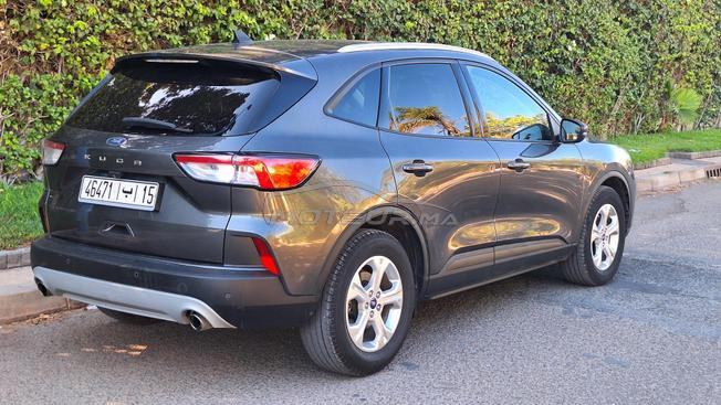 Ford Kuga 2021- Elégance, confort et performance