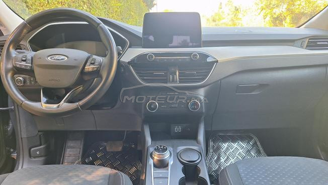 Ford Kuga 2021- Elégance, confort et performance