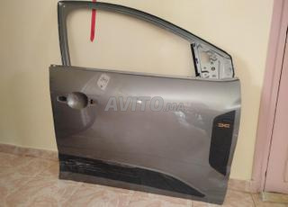 باب داسيا سانديرو ستيب واي الأمامي الأيمن 2024