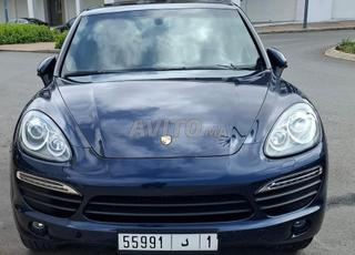 سيارة جديدة