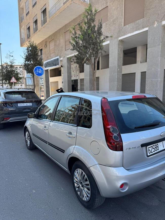 Ford fiesta ba9a n9iya 