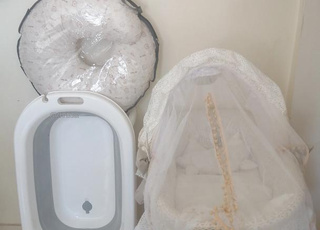 Berceau avec baignoire neuve et coussin 500 DH