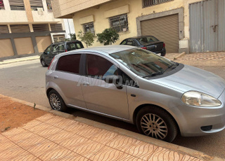Voiture propre en très bon état