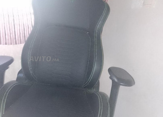 Razer iskur en bon état