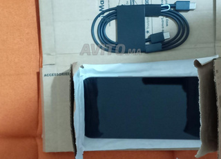 Iphone 16 pro max 1to désert neuf