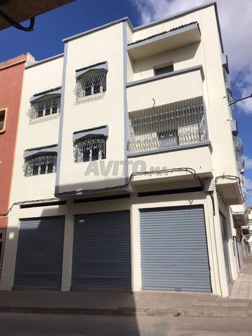 À vendre maison vide prête à habiter dans un emplacement stratégique