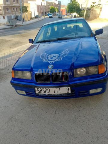 BMW i3 Essence Manuelle 1992 à Nador - 2