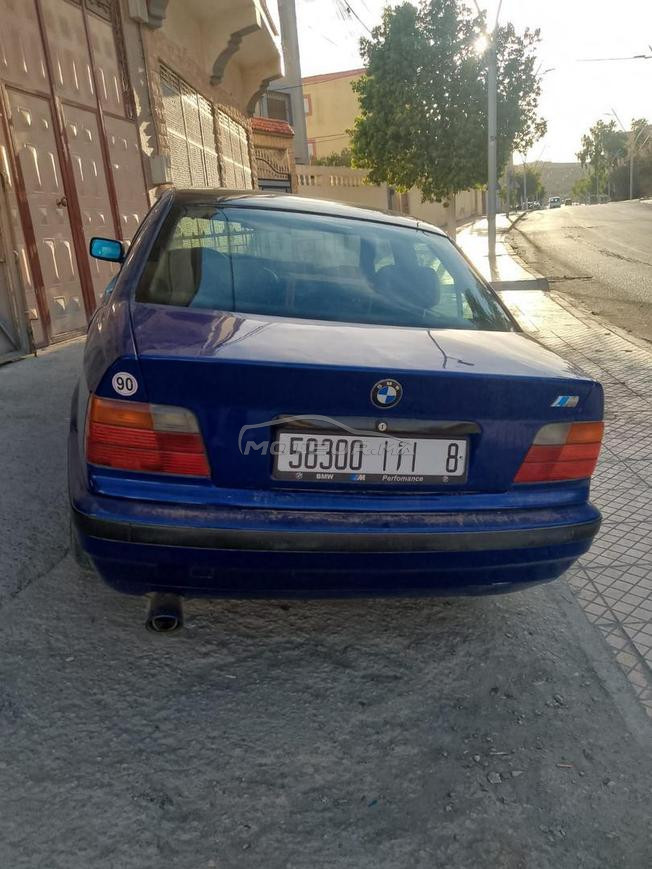 BMW i3 Essence Manuelle 1992 à Nador