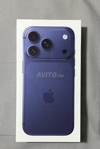 آيفون 17 برو 256 جيجابايت E-SIM (التواصل في الوصف)