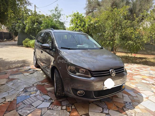 volkswagen touran 2012 ded 12/2015