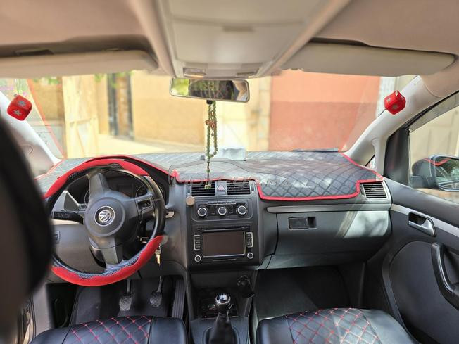 volkswagen touran 2012 ded 12/2015