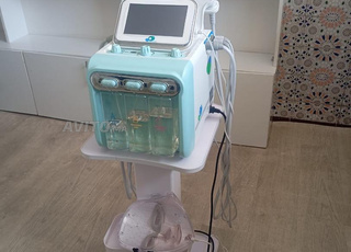MACHINE HYDRAFACIAL