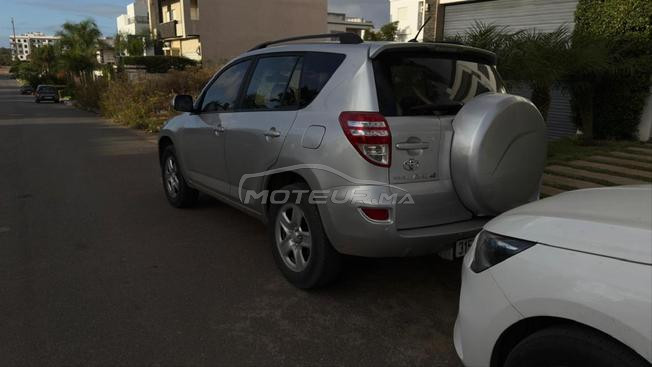 toyota rav4 très bon état  