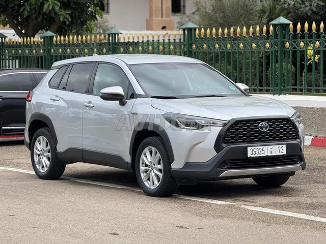Toyota corrola cross hybride automatique 