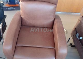 Fauteuil médical électrique neuf prix 10000