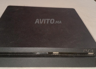 PS4 SLIM 500gb avec 4 jeux excellents mamflashech