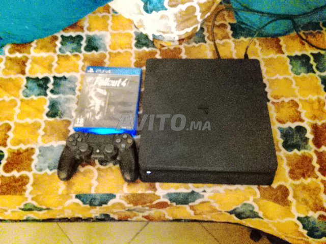 PlayStation 4 slim 1to