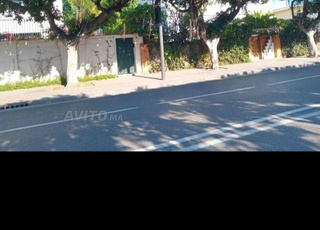 للبيع في سي إيل فيلا تجارية