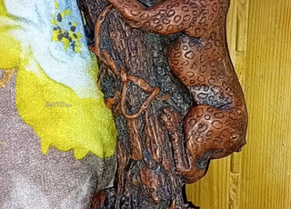 أحذية وملابس البنات