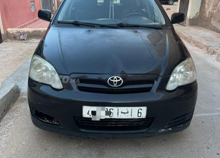 Toyota Corolla Essence Manuelle 2006 à Laâyoune